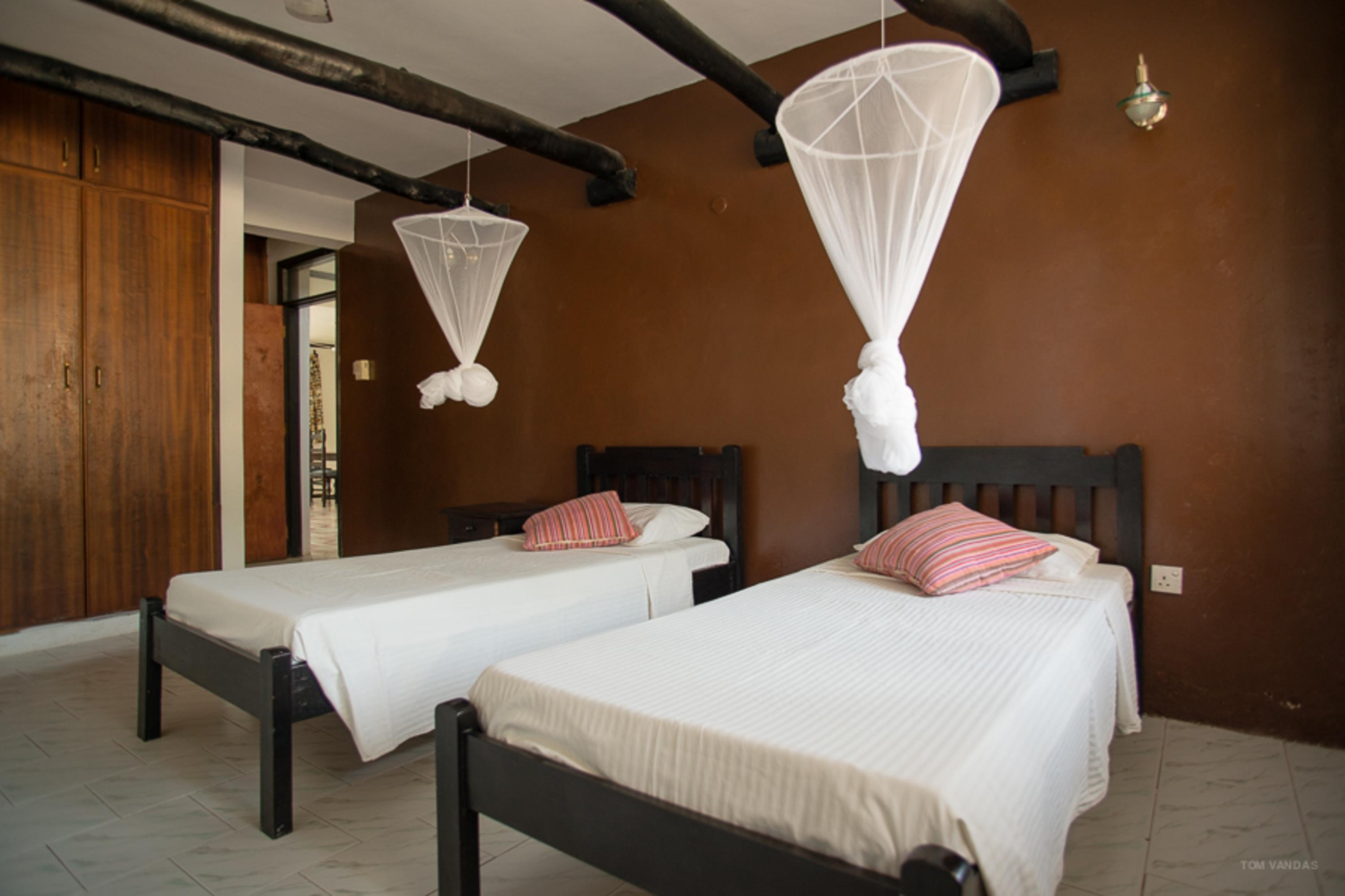 Bahari Dhow Beach Villas Діані-Біч Екстер'єр фото